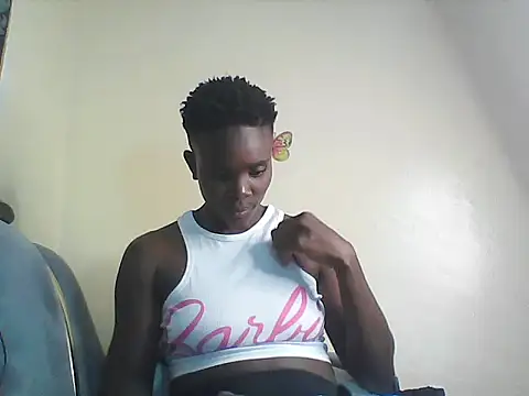 cutechocolate online show from June 15, 9:28 pm