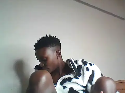 cutechocolate online show from July 4, 5:52 pm