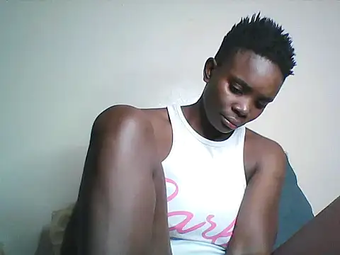 cutechocolate online show from July 27, 8:32 am