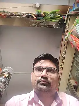Snapshot of dhirusury050625 chatting on June 13, 1:58 am dhirusury050625 online show from June 13, 1:58 am