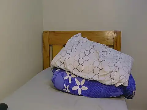 Snapshot of wild_ebony2 chatting on June 20, 9:34 am wild ebony2 online show from June 20, 9:34 am
