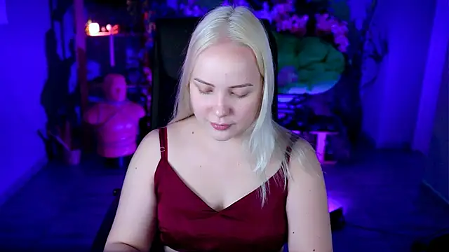Snapshot of stellawatts chatting on July 12, 12:07 pm stellawatts online show from July 12, 12:07 pm