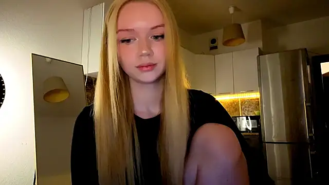 Snapshot of viyy chatting on August 2, 4:27 pm viyy online show from August 2, 4:27 pm