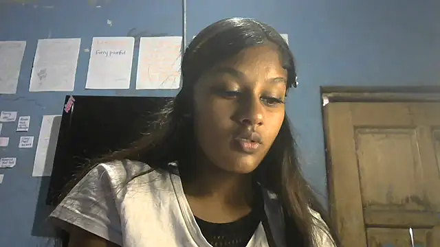 Snapshot of indianbeauty980 chatting on June 21, 11:57 am indianbeauty980 online show from June 21, 11:57 am