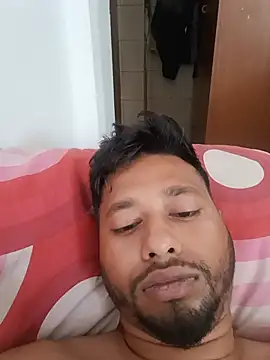 Snapshot of Alessandrino_09 chatting on June 27, 9:47 am Alessandrino 09 online show from June 27, 9:47 am