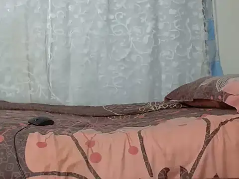 Bunnyxx01 online show from June 28, 8:48 pm
