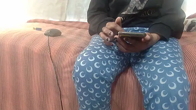 Bunnyxx01 online show from July 15, 11:37 am