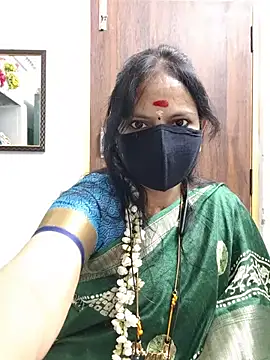 Snapshot of Tamil_white_beauty chatting on June 30, 1:01 pm Tamil white beauty online show from June 30, 1:01 pm