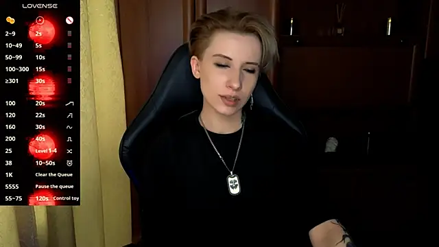 Snapshot of _Shadow_devil__ chatting on June 15, 2:30 pm Shadow devil online show from June 15, 2:30 pm