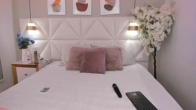 Snapshot of Sidney_clark chatting on July 24, 1:09 pm Sidney clark online show from July 24, 1:09 pm