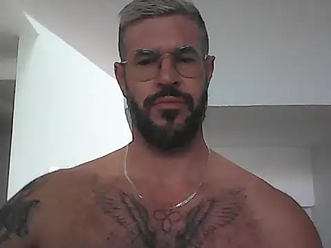 Snapshot of mrbighairychest chatting on June 18, 6:56 pm mrbighairychest online show from June 18, 6:56 pm