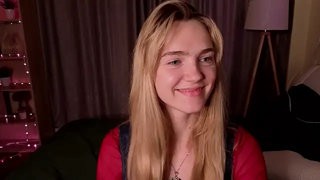 Snapshot of MarielRoloson chatting on June 25, 7:29 pm MarielRoloson online show from June 25, 7:29 pm