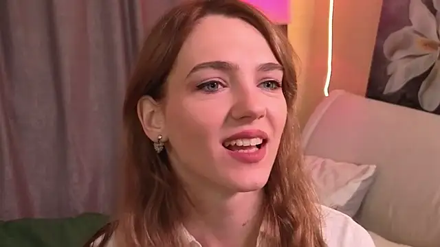 Snapshot of MarielRoloson chatting on August 5, 7:06 pm MarielRoloson online show from August 5, 7:06 pm