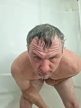 sneakypeteyo1 online show from August 4, 5:43 am