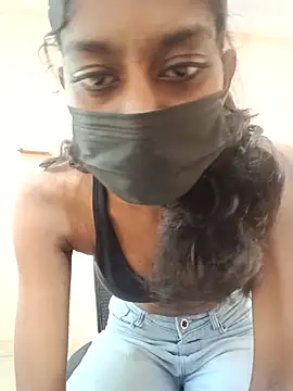 Snapshot of kavita_45 chatting on July 24, 9:40 am kavita 45 online show from July 24, 9:40 am