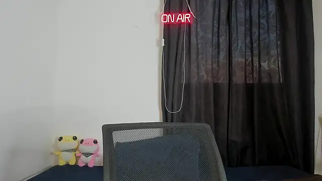 Snapshot of Nyaa_brw chatting on July 17, 9:52 pm Nyaa brw online show from July 17, 9:52 pm