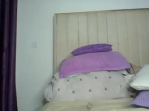 sexy aurora444 online show from June 22, 7:05 am