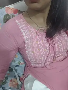 Snapshot of Ritika_jha01 chatting on June 28, 6:52 am Ritika jha01 online show from June 28, 6:52 am