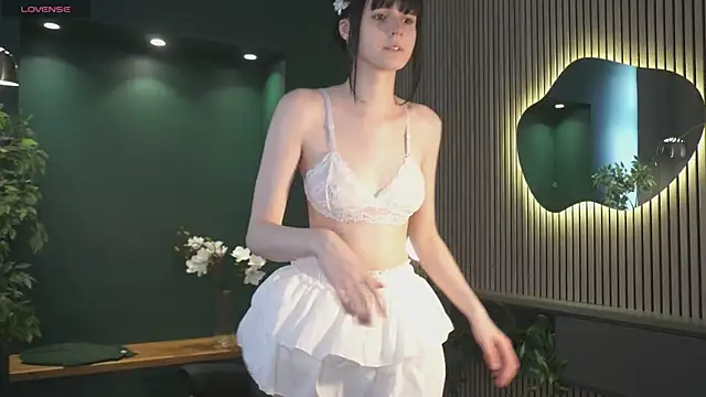 Michelle Rain online show from July 12, 11:45 am
