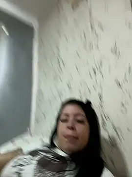 gabi diass online show from July 27, 4:14 pm