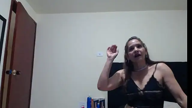 Snapshot of Milf_Maway chatting on July 2, 8:37 pm Milf Maway online show from July 2, 8:37 pm