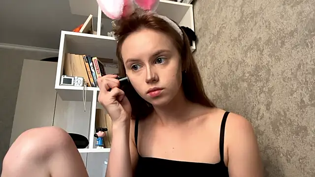 Snapshot of Mollybeans chatting on July 1, 1:24 pm Mollybeans online show from July 1, 1:24 pm