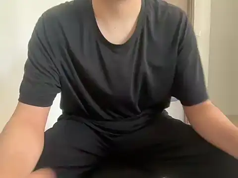 Snapshot of gaurav03 chatting on June 15, 6:48 am gaurav03 online show from June 15, 6:48 am
