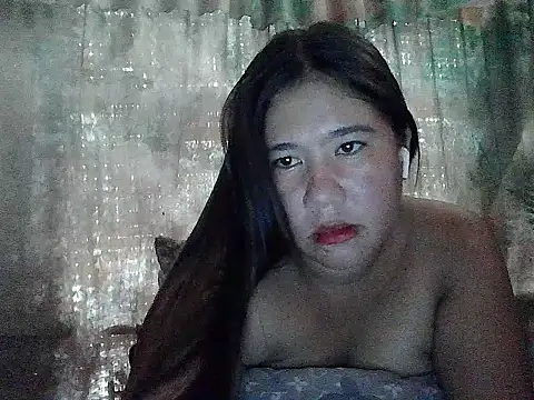 Snapshot of Islandbabe22 chatting on July 2, 6:52 am Islandbabe22 online show from July 2, 6:52 am