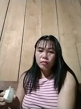Snapshot of -Lemi- chatting on June 29, 1:11 pm -Lemi- online show from June 29, 1:11 pm