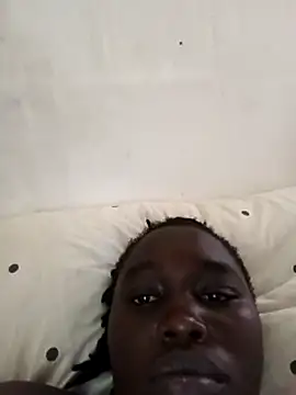 Snapshot of MelaninMenace chatting on July 10, 9:23 am MelaninMenace online show from July 10, 9:23 am