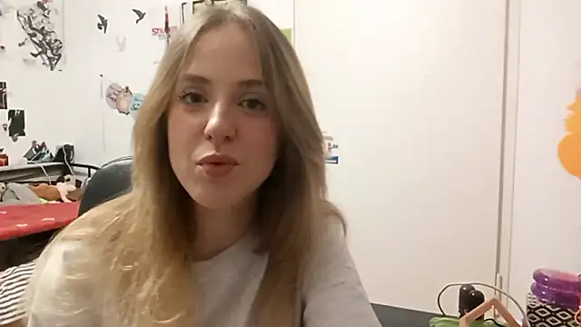 Snapshot of petaljig chatting on June 16, 4:20 pm petaljig online show from June 16, 4:20 pm