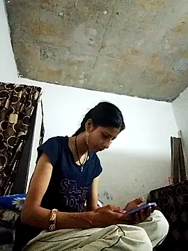 cutiegirlll online show from June 25, 7:07 pm
