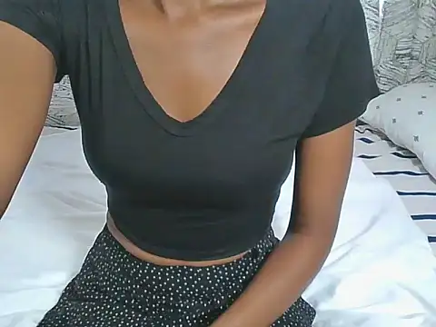 Snapshot of Almasi_ke chatting on June 17, 7:33 am Almasi ke online show from June 17, 7:33 am