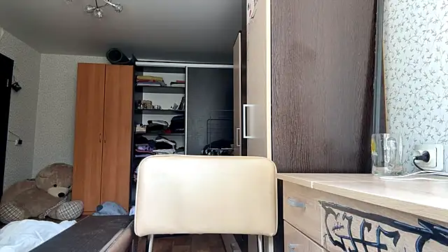 Snapshot of EllanFernandes chatting on June 18, 9:14 am EllanFernandes online show from June 18, 9:14 am