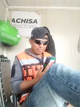 Snapshot of Hdheueiieirjr chatting on June 18, 4:00 pm Hdheueiieirjr online show from June 18, 4:00 pm