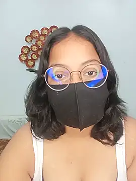 Snapshot of hottydisha chatting on August 4, 5:43 am hottydisha online show from August 4, 5:43 am