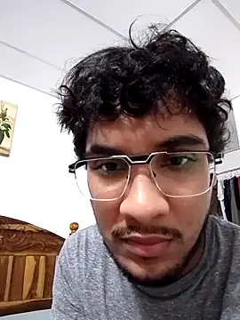 Snapshot of oscartoroprz chatting on June 21, 2:47 am oscartoroprz online show from June 21, 2:47 am