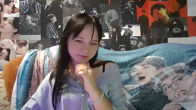 Snapshot of LittilePrincess chatting on August 7, 5:37 pm LittilePrincess online show from August 7, 5:37 pm