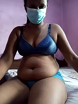 Snapshot of Nikini-xx chatting on June 21, 4:37 am Nikini-xx online show from June 21, 4:37 am