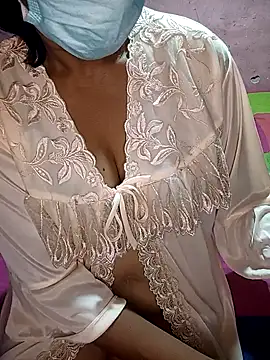 Snapshot of Nikini-xx chatting on June 22, 6:05 pm Nikini-xx online show from June 22, 6:05 pm