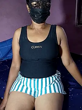 Snapshot of Nikini-xx chatting on June 30, 3:18 am Nikini-xx online show from June 30, 3:18 am