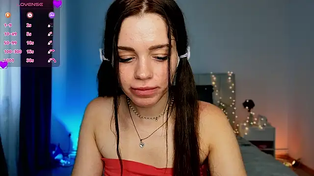Snapshot of Little_cuti1e chatting on July 19, 8:07 am Little cuti1e online show from July 19, 8:07 am