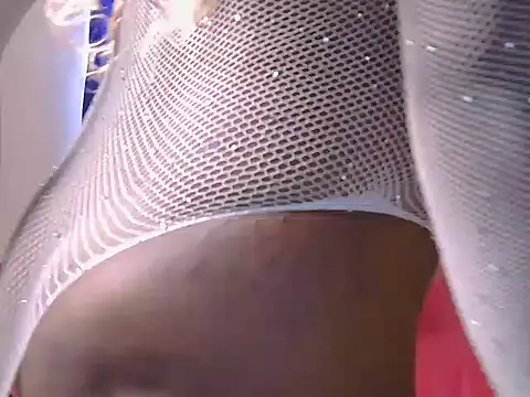 Snapshot of KittyyTemptation chatting on July 22, 6:27 am KittyyTemptation online show from July 22, 6:27 am