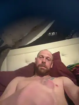 Snapshot of J19L84C chatting on June 19, 5:17 pm J19L84C online show from June 19, 5:17 pm