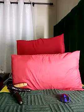 Snapshot of CocoaBelleX chatting on July 6, 2:41 am CocoaBelleX online show from July 6, 2:41 am