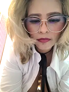 Snapshot of Rosse_depp chatting on June 17, 3:09 am Rosse depp online show from June 17, 3:09 am