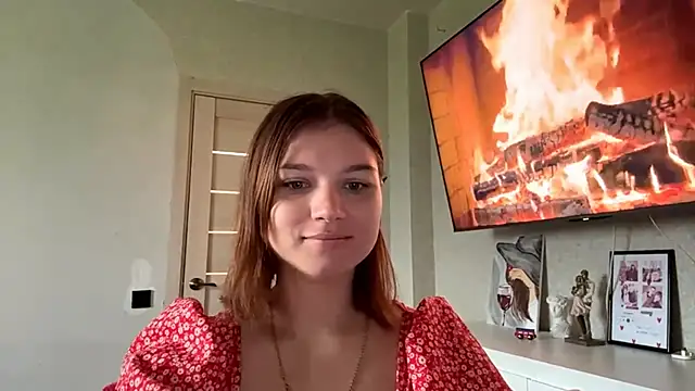 Karolinefrog online show from June 17, 11:05 pm