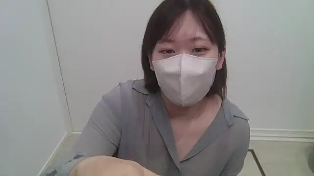 saki cute online show from July 6, 3:25 pm
