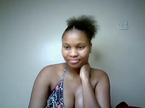 Snapshot of Swt_smiles chatting on August 1, 6:51 pm Swt smiles online show from August 1, 6:51 pm