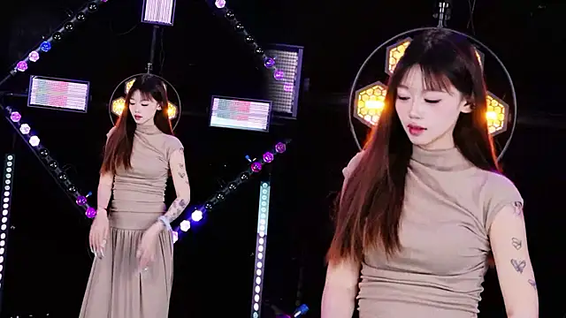 Alice-520 online show from July 18, 11:03 am